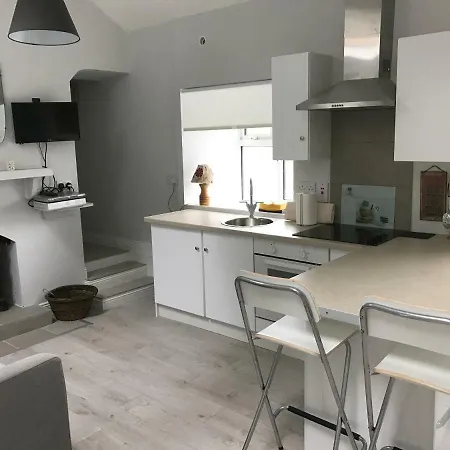 Hobbit Hollow Ballymore Eustace